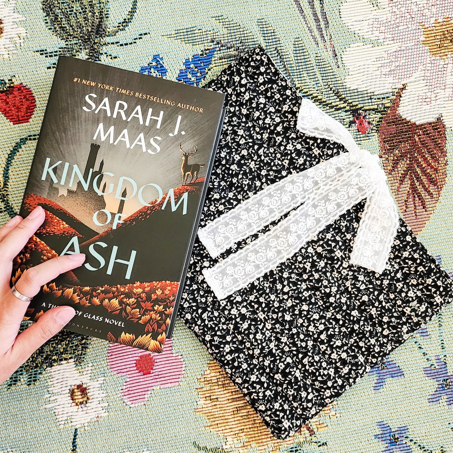 Black Flower Large Padded Book Sleeve with Lace Ribbon - The Bean Workshop - book sleeve, reading accessories