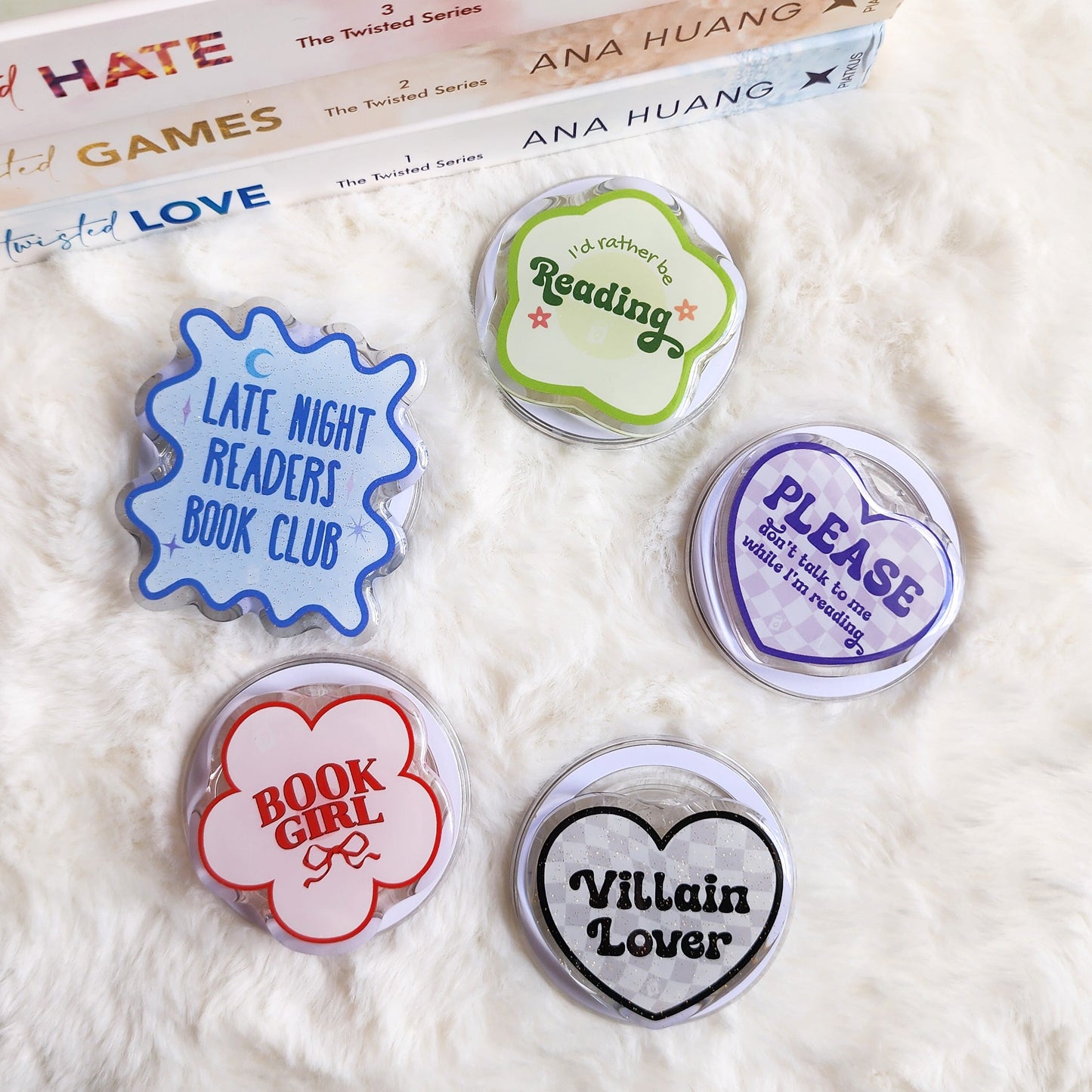 Book Girl Coquette Magnetic Kindle Grip or Phone Holder - The Bean Workshop - Bookish Accessories, kindle grip, reading accessories