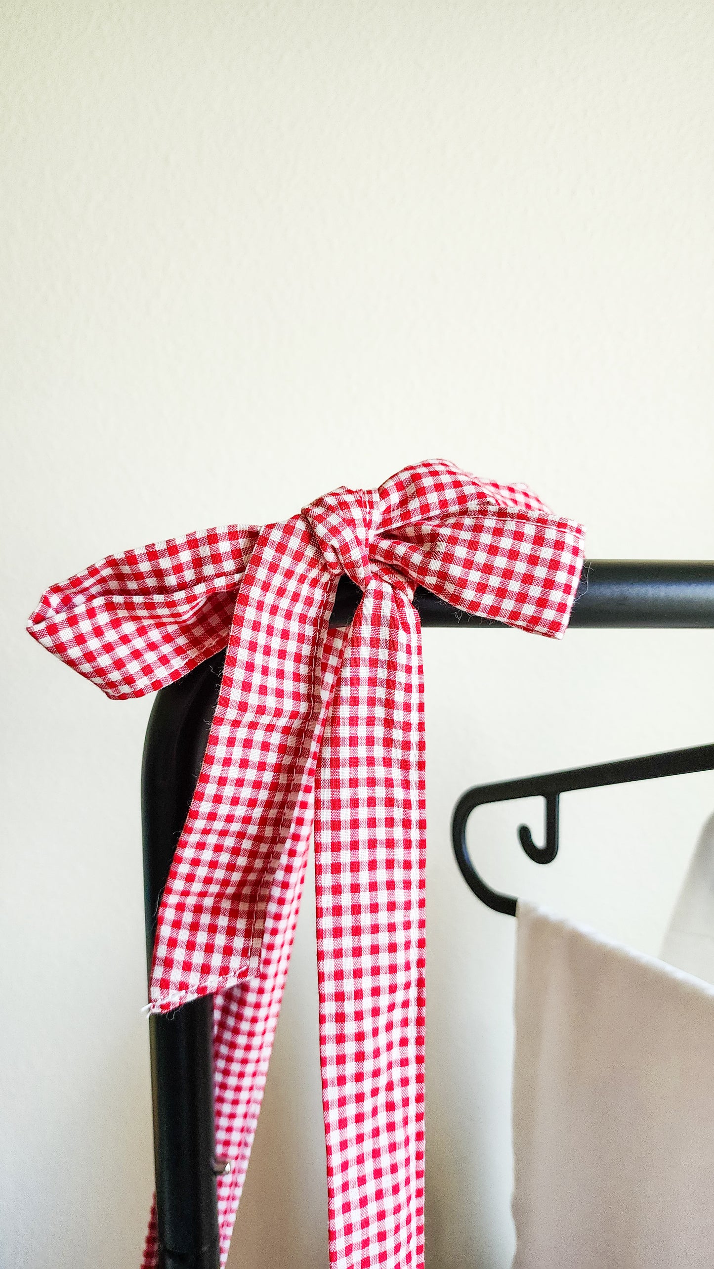 Book Lover Checkered Cotton Tote Bag with Adjustable Strap - The Bean Workshop - book club, book lover, book lovers, bookaholic, bookish, bookish friends, Booklice, Books and girls, bookstore, bookstore date, booktrovert, fantasy readers book club, tote, tote bag