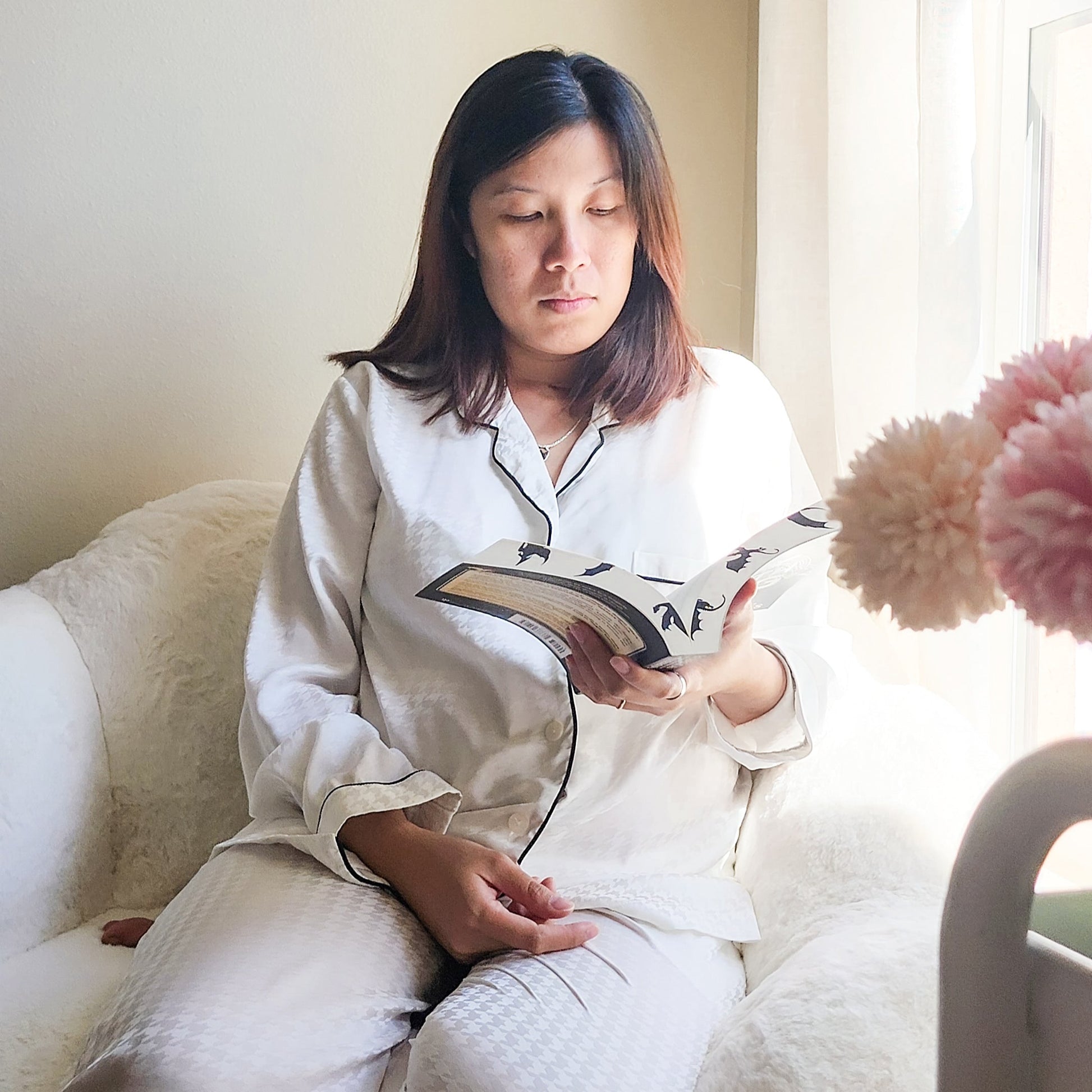 Book Lover Satin Houndstooth Pajama Set - The Bean Workshop - pajama