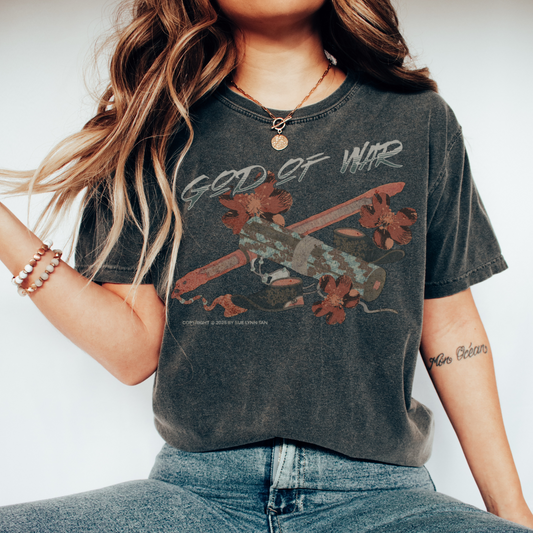 God of War Lord Zhangwei T-shirt - The Bean Workshop - Book lover gift idea, Bookish aesthetic, Celestial Kingdom, Fantasy battle axe design, God of War, Immortal, Sue Lynn Tan, T-shirt, tee, Weapon-inspired bookish art, Zhangwei, Zhangwei and Liyen