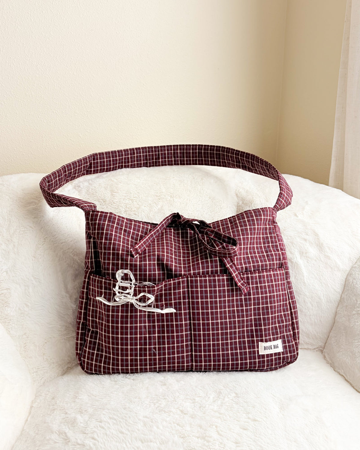 Large Gingham Book Bag with Multiple Pockets - The Bean Workshop - book bag, book lover tote, book tote bag, Bookish Tote, canvas tote, college student, gift for book lovers, gingham, plaid fabric, quilted tote bag, reading tote bag, tote, tote bag