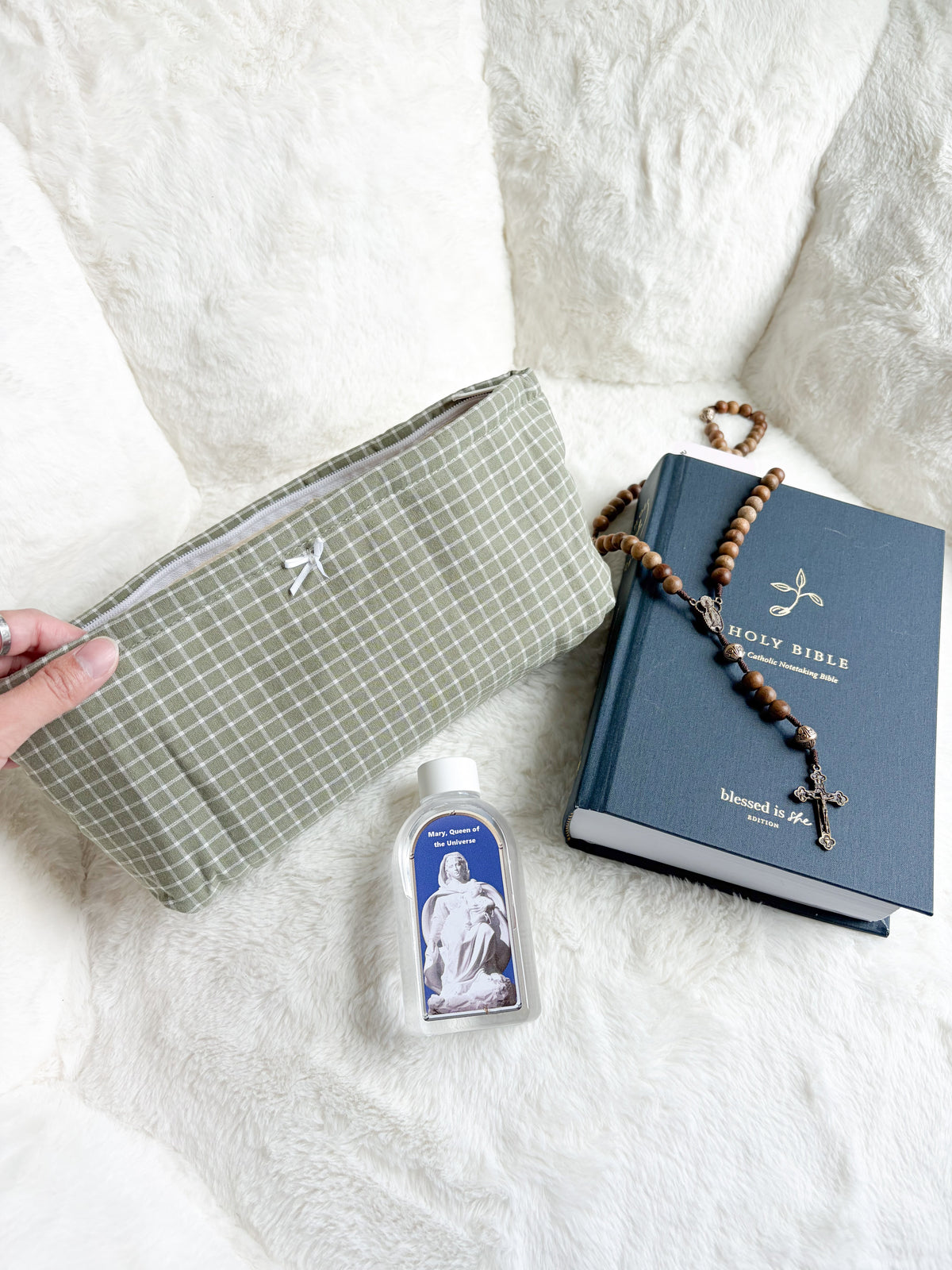 Large Quilted Gingham Pouch with Wrist Strap - The Bean Workshop - accessories, cute bag, gift, makeup bag, organizer, pencil case, pouch, quilted, travel pouch, wristlet