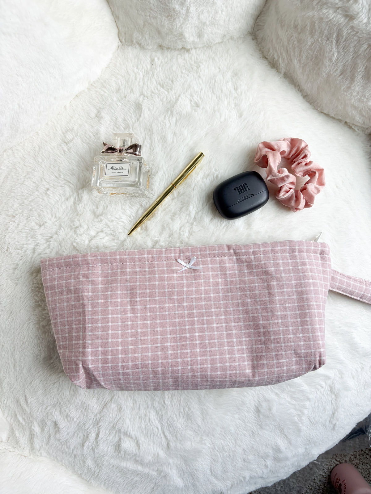 Large Quilted Gingham Pouch with Wrist Strap - The Bean Workshop - accessories, cute bag, gift, makeup bag, organizer, pencil case, pouch, quilted, travel pouch, wristlet