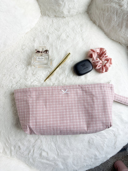 Large Quilted Gingham Pouch with Wrist Strap - The Bean Workshop - accessories, cute bag, gift, makeup bag, organizer, pencil case, pouch, quilted, travel pouch, wristlet