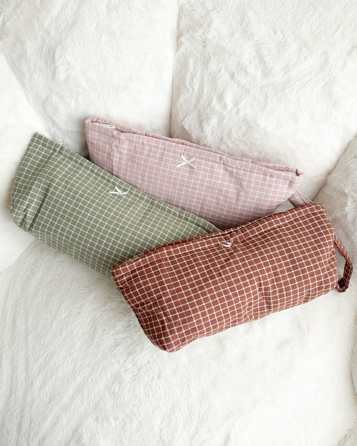 Large Quilted Gingham Pouch with Wrist Strap - The Bean Workshop - accessories, cute bag, gift, makeup bag, organizer, pencil case, pouch, quilted, travel pouch, wristlet