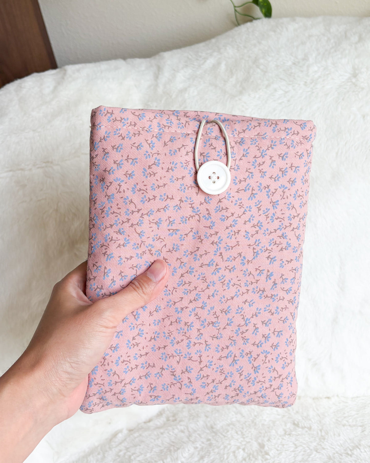 Pink Floral Sprig Book Sleeve & Kindle Sleeve with Button Closure - The Bean Workshop - book sleeve, bookish gift, cottagecore, cotton book sleeve, ditsy floral, ereader sleeve, floral book sleeve, kindle sleeve, pink book sleeve, reader gift