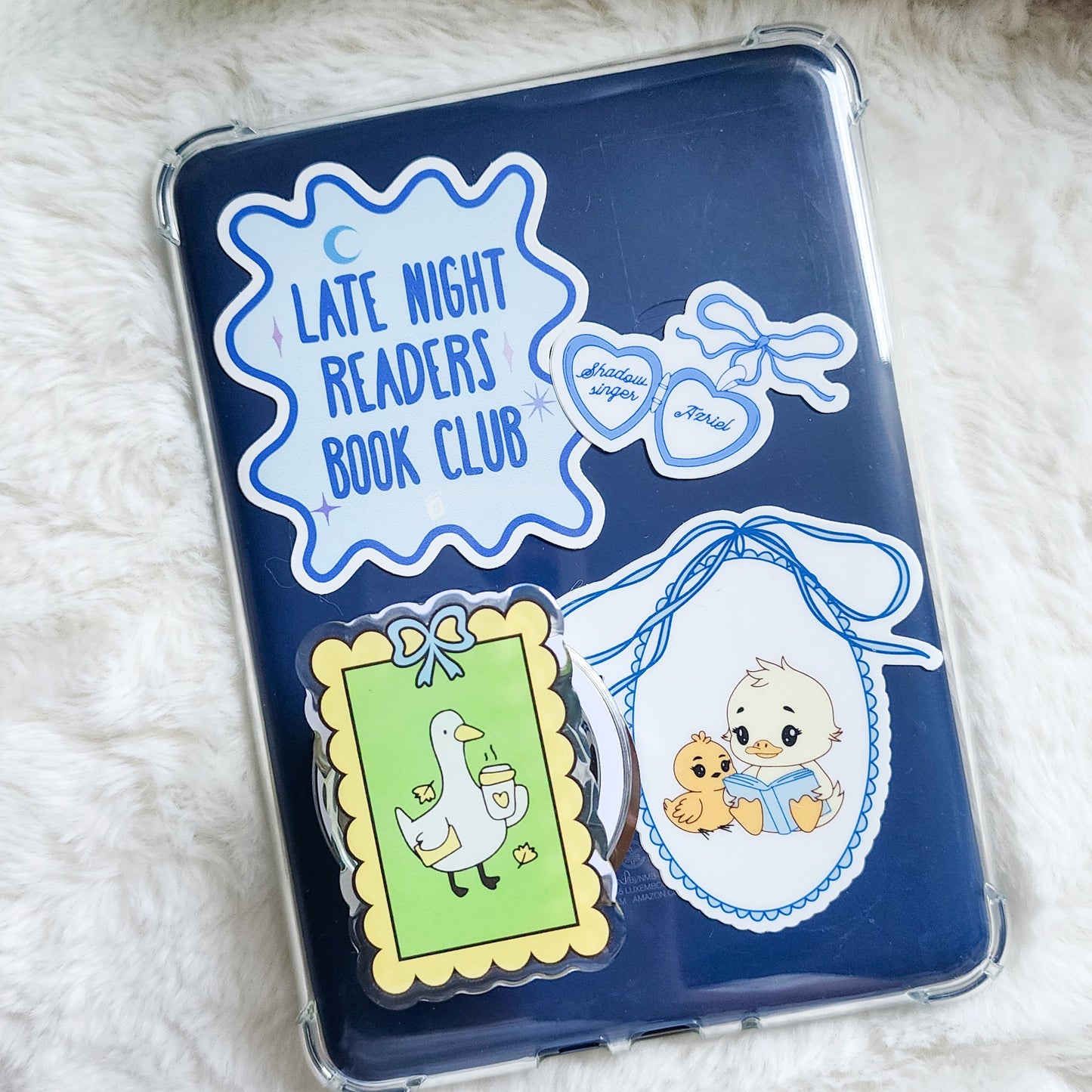 Silly Goose Magnetic Kindle Grip or Phone Holder - The Bean Workshop - Bookish Accessories, kindle grip, reading accessories