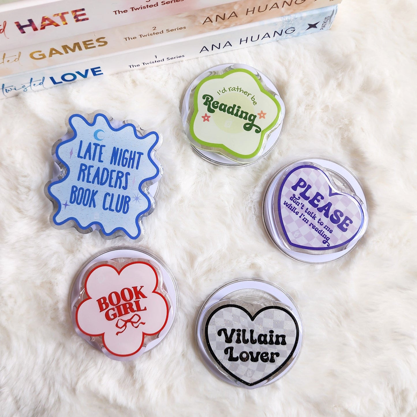 Villain Lover Glitter Magnetic Kindle Grip or Phone Holder - The Bean Workshop - Bookish Accessories, kindle grip, reading accessories