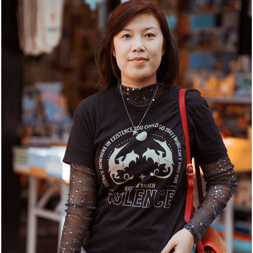 Violence Violet and Xaden T-shirt - The Bean Workshop - fourth wing, rebecca yarros, T-shirts, violet sorrengail, xaden riorson